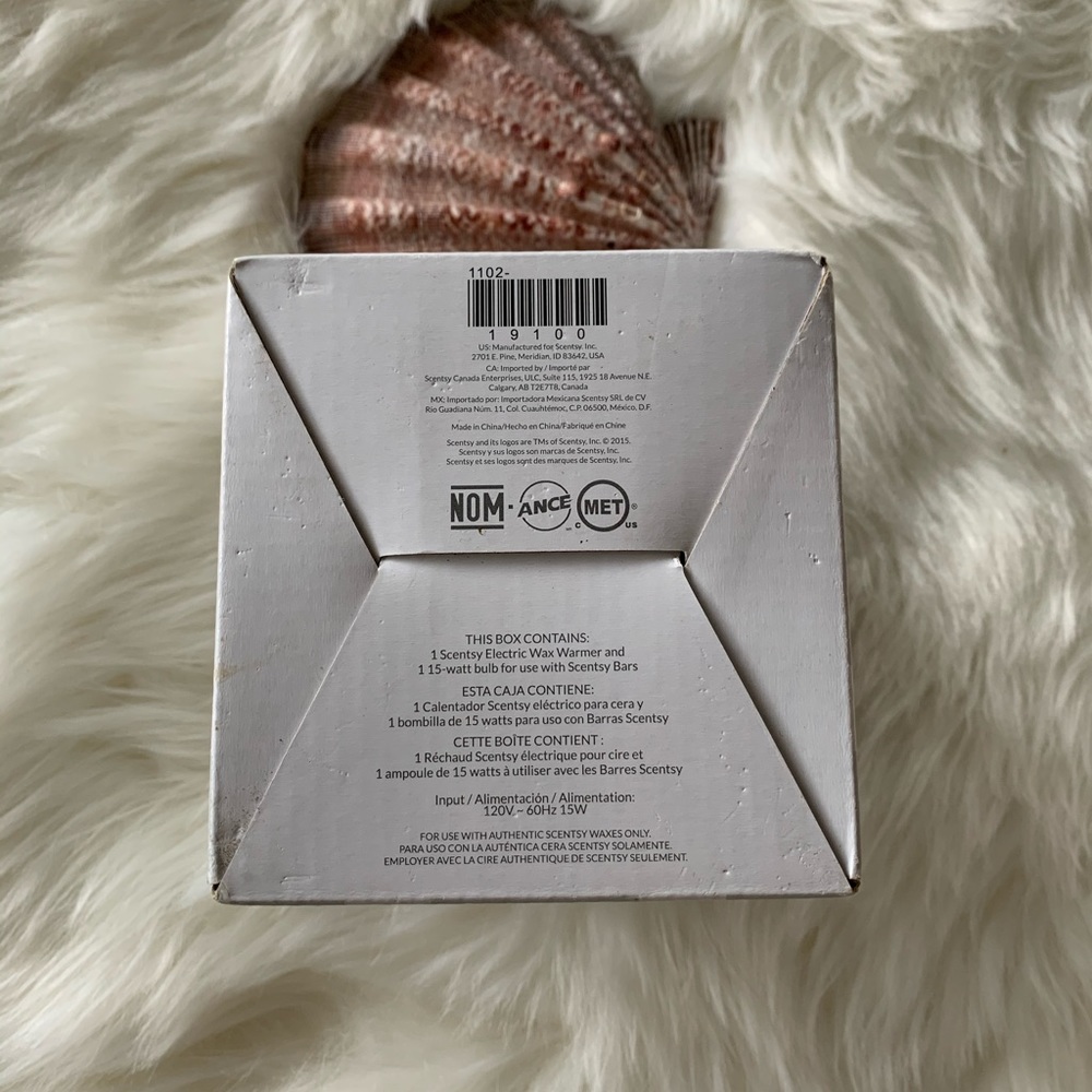 Scentsy | ‘Jane’ Mini Warmer Plug-in 🔌 - Picture 7 of 8